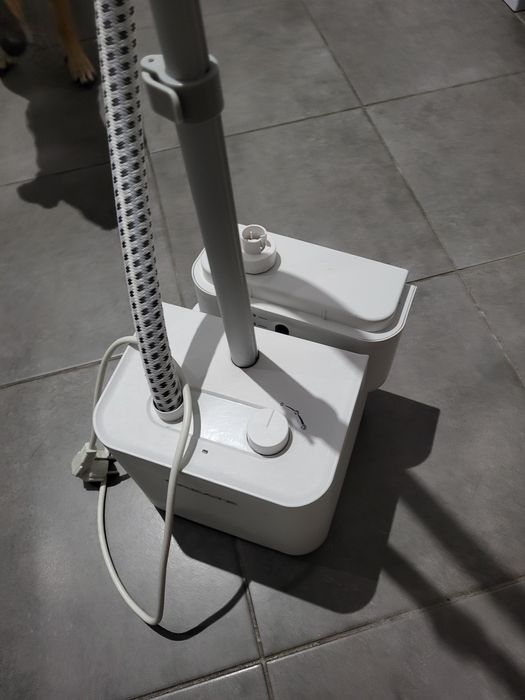 Ferro de engomar a vapor vertical Create (COMO NOVO)