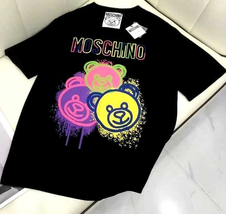 футболка  Moschino унисекс