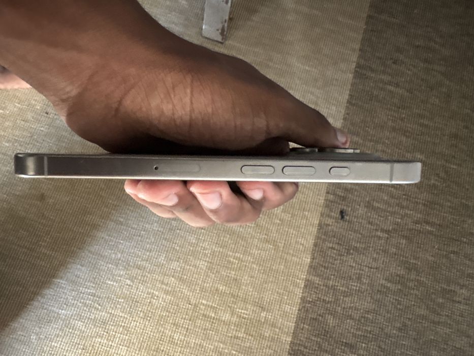 Iphone 16 pro em otimas condicoes