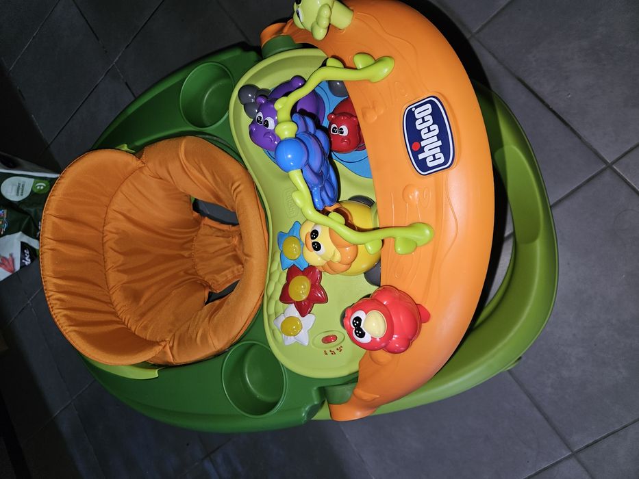 Andadeira bebe chicco