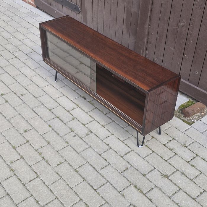 Komoda prl/ szafka na metalowych nozkach prl / nadstawka prl