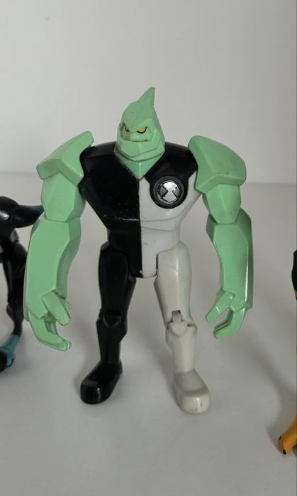 Figurki Ben 10 rezerwacja