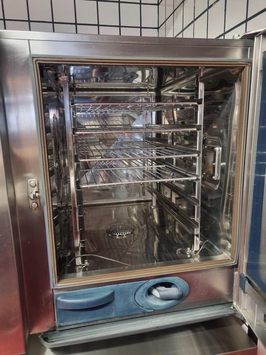 Forno Rational self cooking