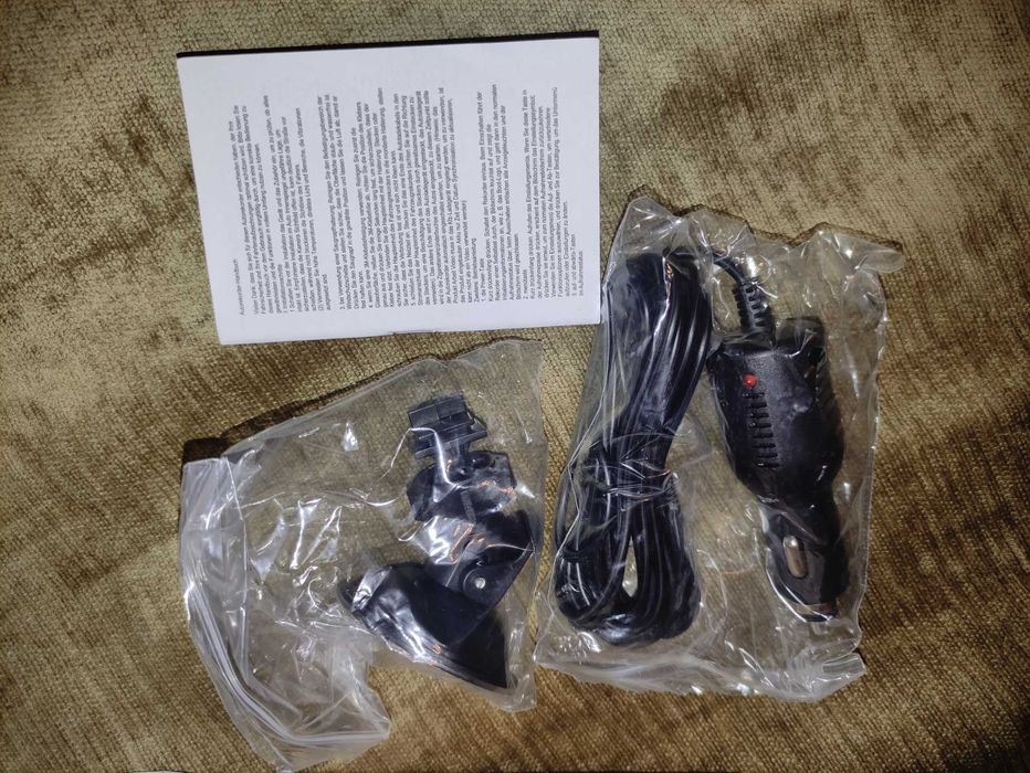 Видео регистратор 2 камеры
дорога и салон или 1 камера на дорогу новый