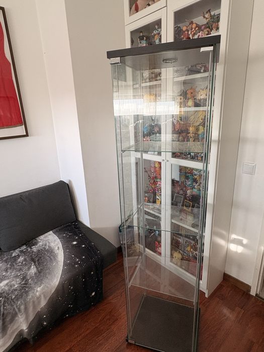 Vitrine ikea sem danos