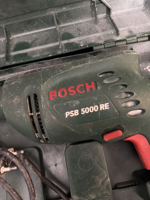 Berbequim bosch com caixa