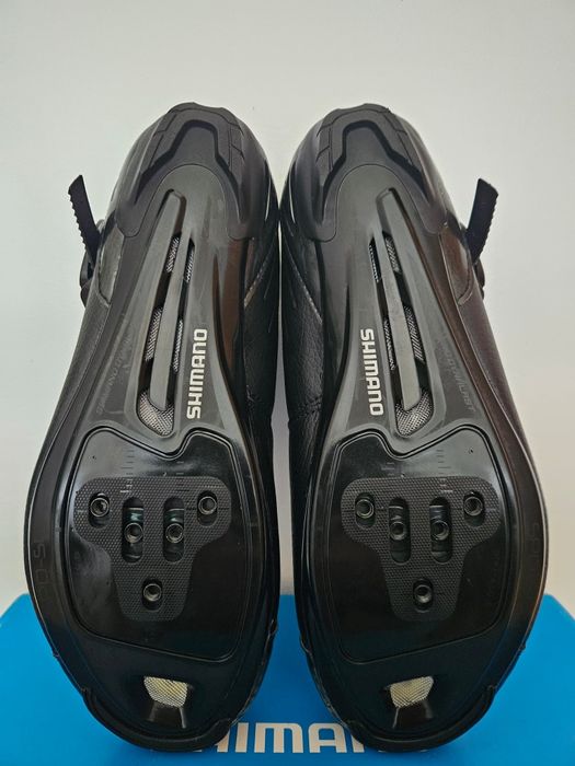 Sapatos AGU / Shimano nº40 (Novos)