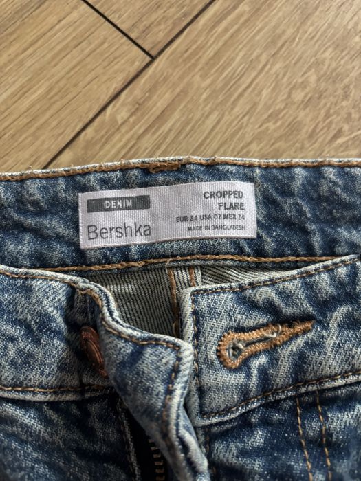 Spodnie jeans Bershka