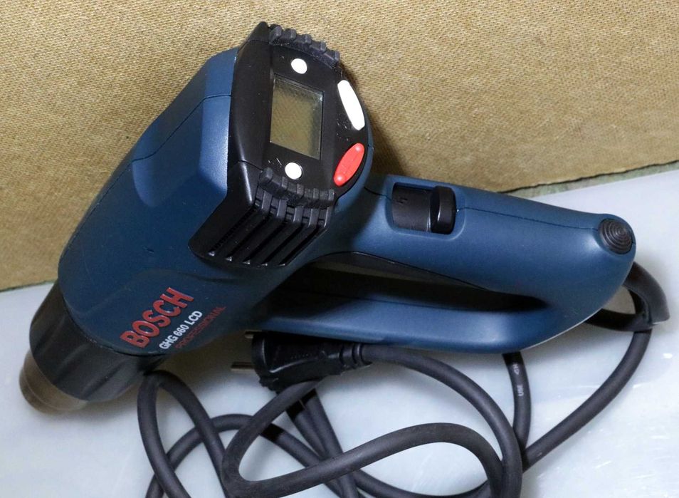 Фен строительный Bosch Professional GHG 660 LCD, 2300W/ 660 °C/ 600 л