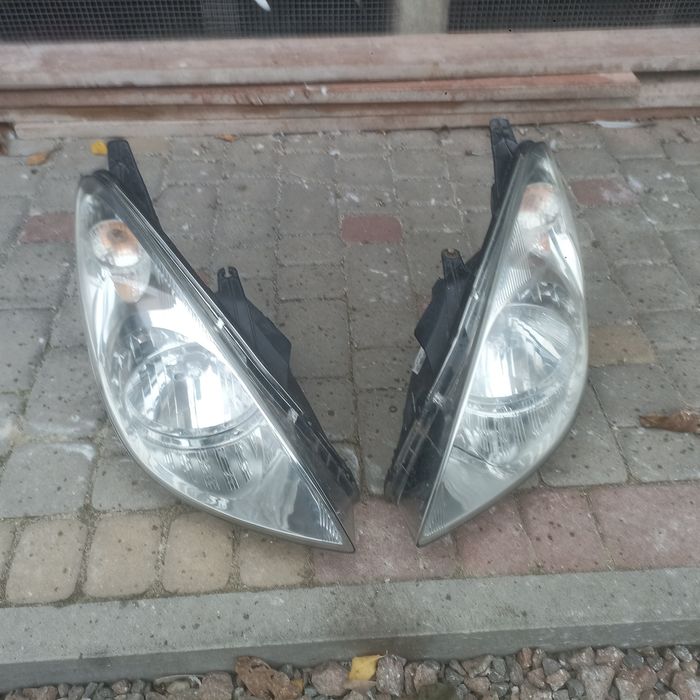 Фара Хюндай і20 L R Hyundai