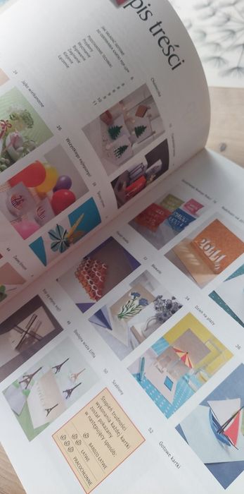 Kartki i wycinanki z papieru