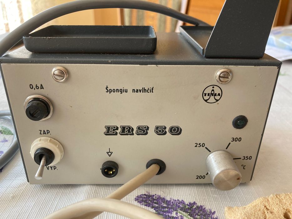Elektroniczna regulowana lutownica z 1990 r