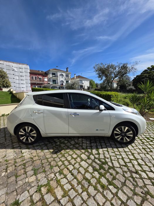 Nissan Leaf 2016426535702045009921