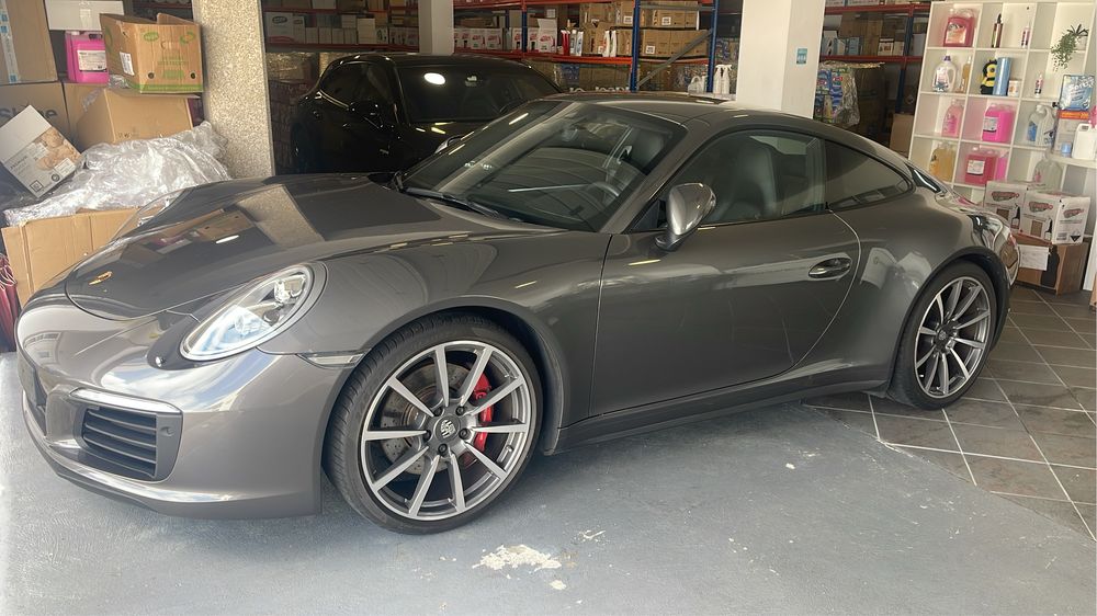 Porsche 911    991.2. 4S