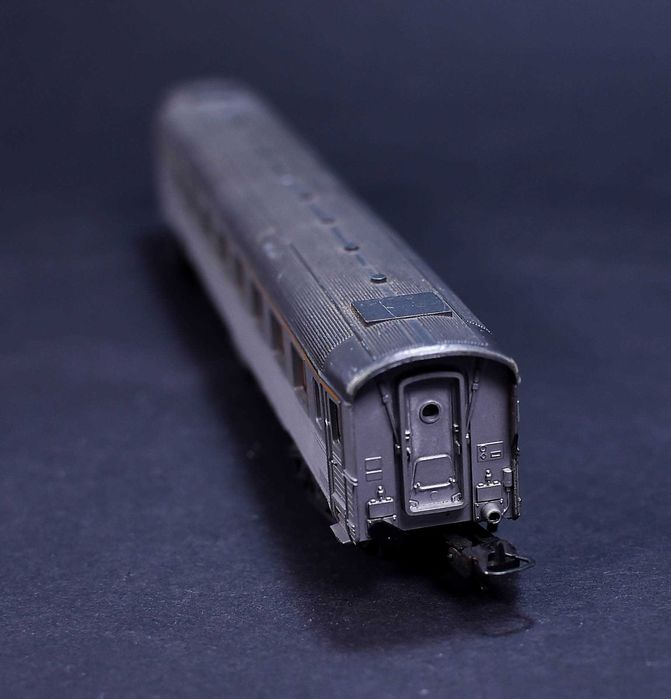 Wagon Lima Italy Osobowy H0 27cm Szary