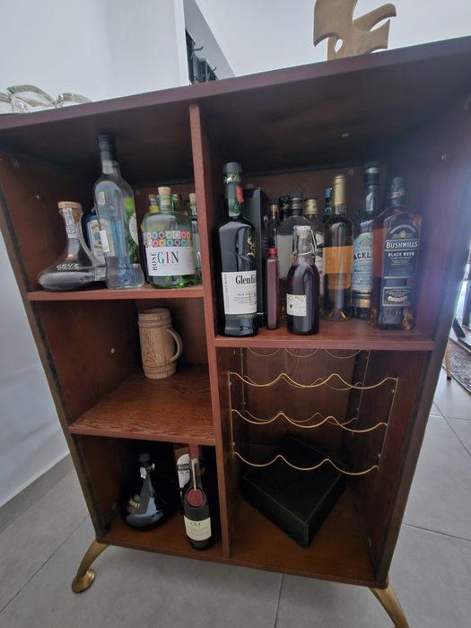 Movel Bar com balcão vintage + 2 Bancos altos