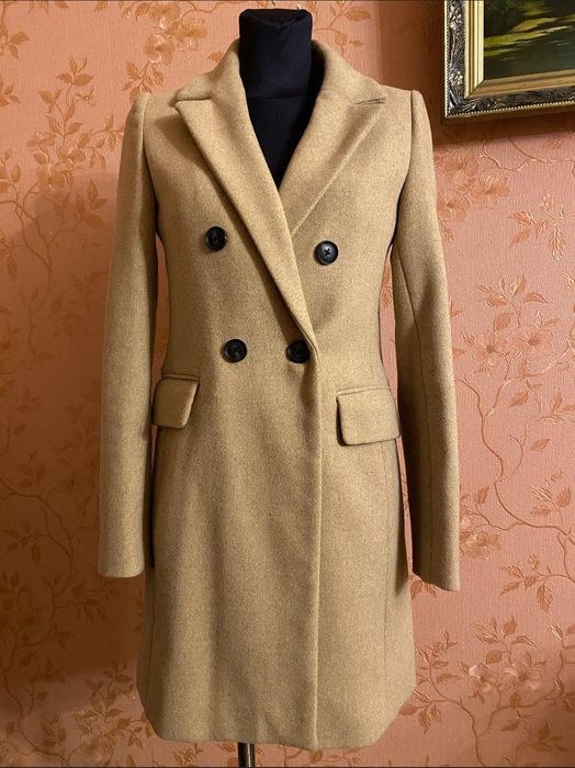 Пальто женское Stradivarius цвет кемел р.S