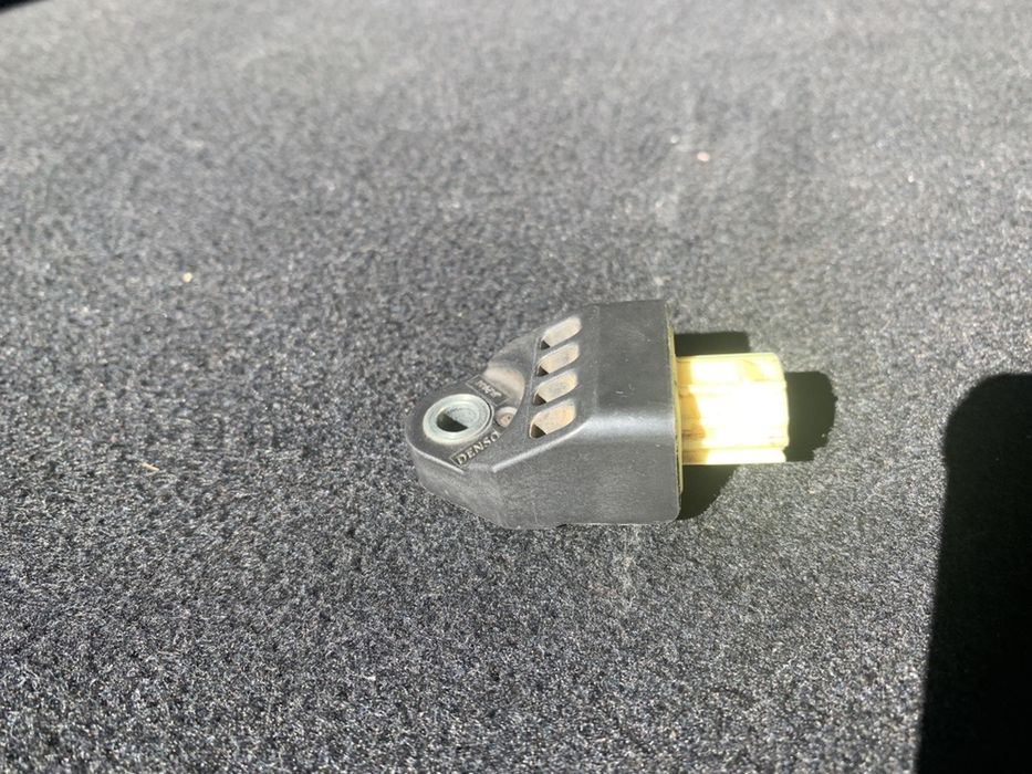 Subaru Forester Датчик подушки безопастности airbag