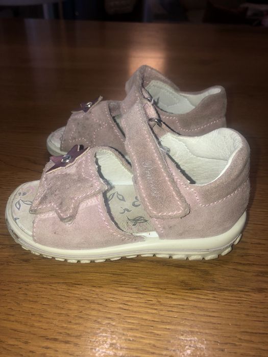 Buty primigi rozmiar 23