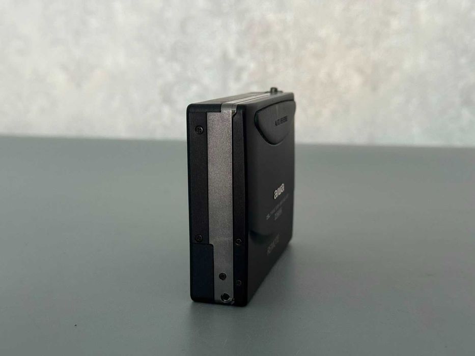 Odtwarzacz kasetowy Walkman Metal Aiwa HS-PX537 Dynamic Super Linear + Etui