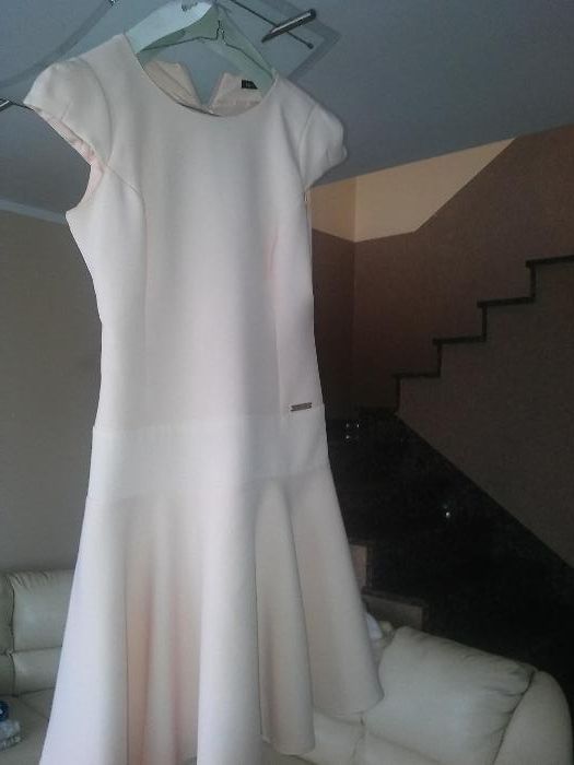 Elegancka sukienka,pudrowy róż, na wesele