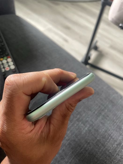 Iphone 11 64 GBB