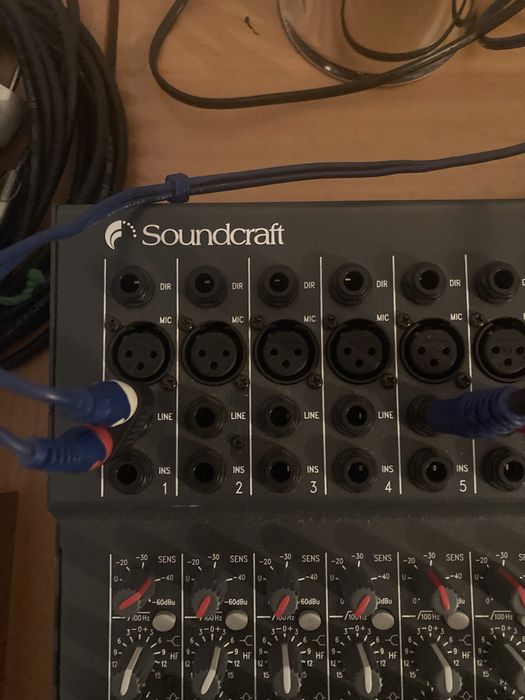 Mesa de mistura Soundcraft Spirit FX8
