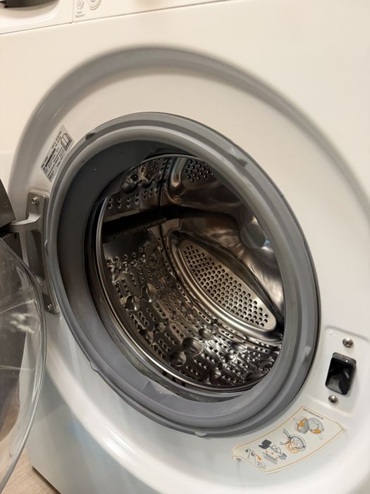 Стиральная машина LG F2J5HS6W загрузка 7 кг