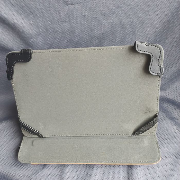 OLIVE etui do tableta 7-8 cali