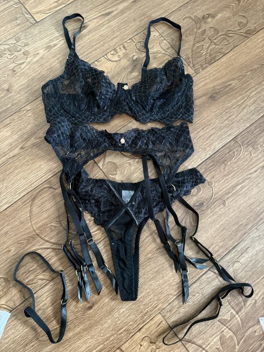 Еротична білизна белье ліф пояс труси гартери латекс сітка спідниця