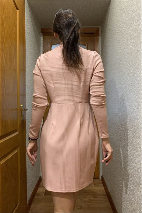 Сукня жіноча рожева розмір М