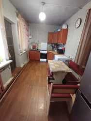 Продається 3-х кімнатна квартира у приватному будинку