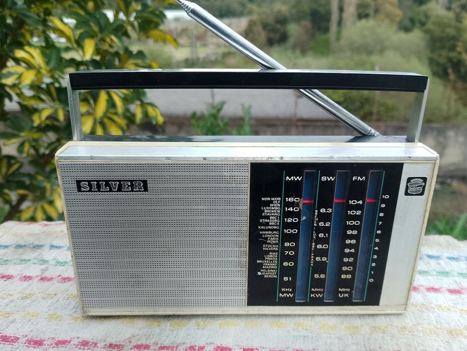 Radio portátil, bom estado