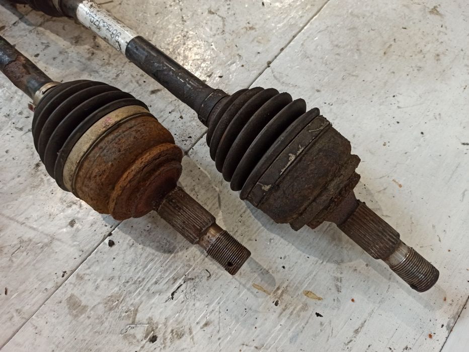 Приводний вал Expert 3 Scudo Jumpy 3 2.0 HDI 2016р Traveler proace