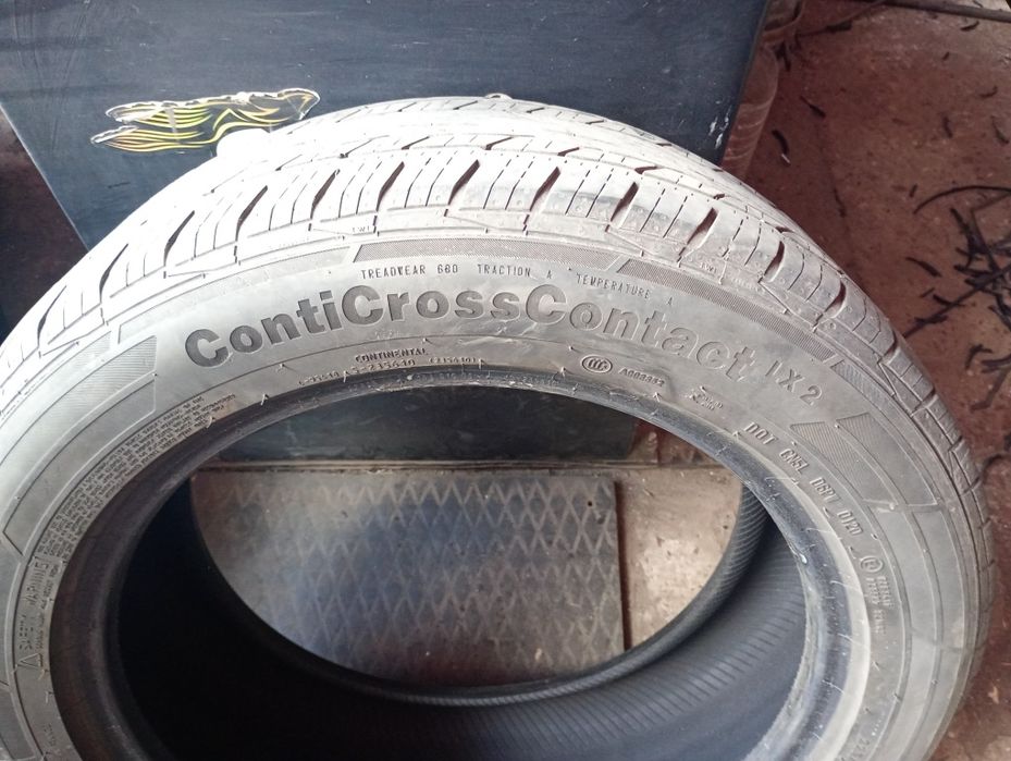 Одна шина 225/55 R-18