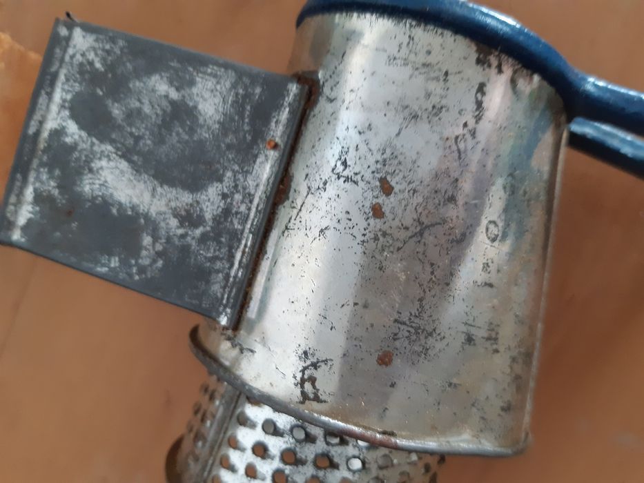 Moedor em ferro  antigo