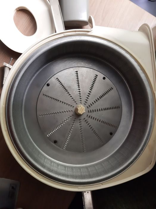 Продам соковижималку