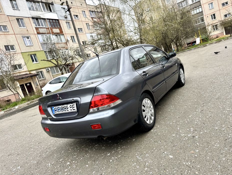 Продам Митсубиси Лансер