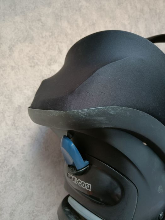 Автокрісло maxi-cosi cabriofix з базою isofix