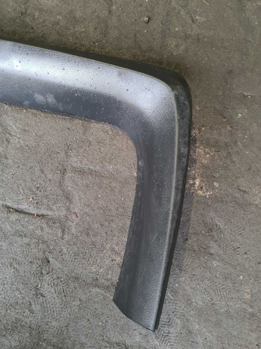 Mercedes Vito 447 boczek osłona klapy bagażnika listwa górna