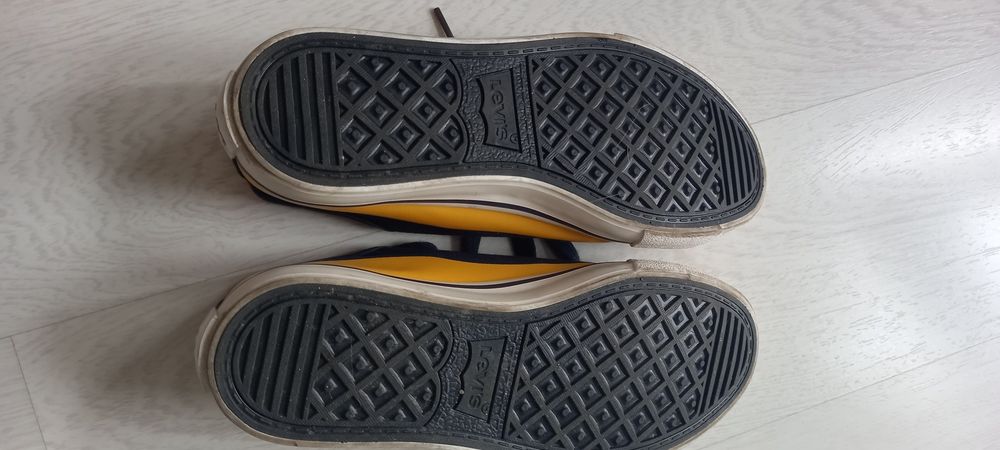 Buty  firmy  Levis