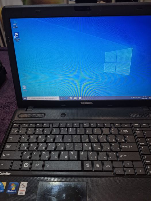 Ноутбук Toshiba C660(дві батареї)