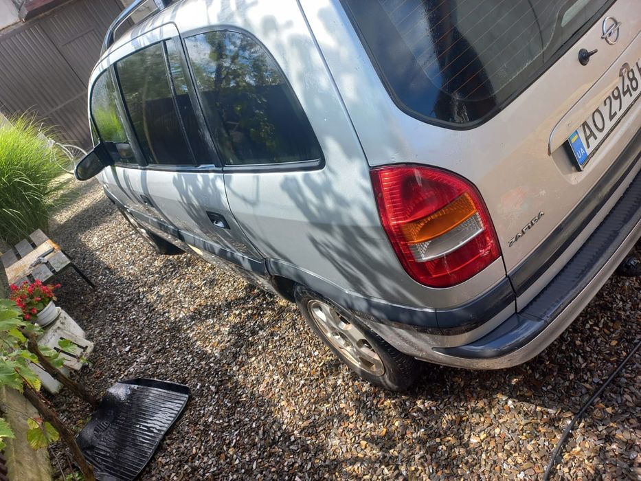 Опель Зефіра А.     .