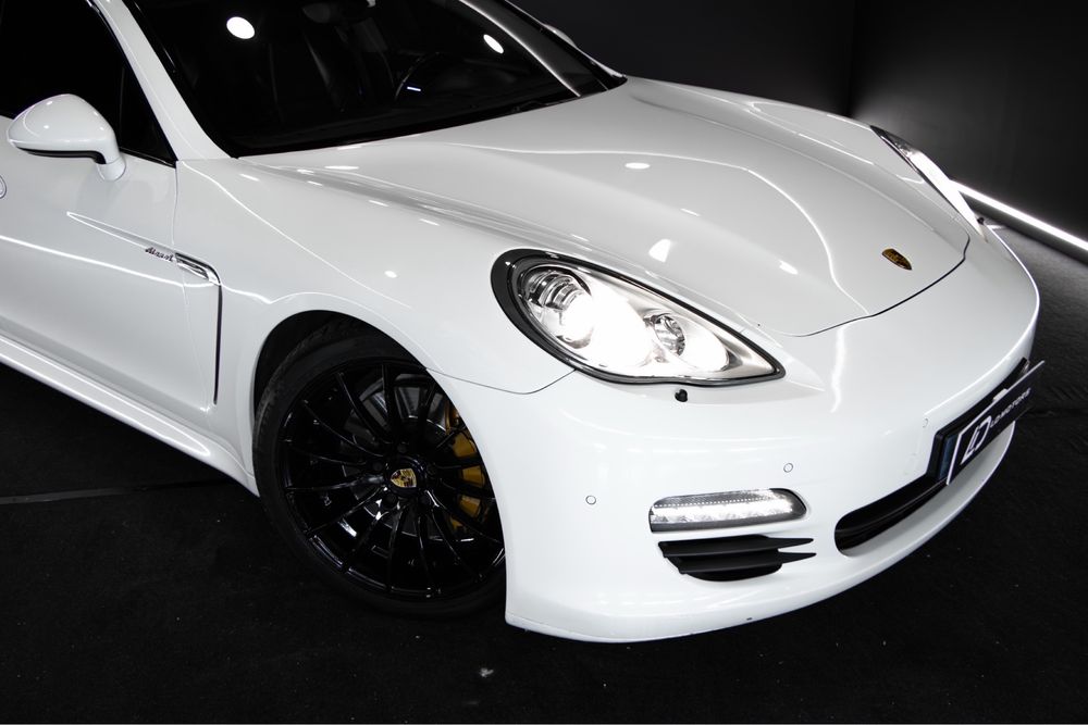 Porsche Panamera 3.0 Diesel 250 CV Ano 2012 foto 2