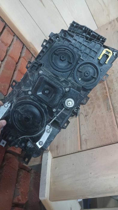 Lampa lewa przednia reflektor Scania S R LED H7