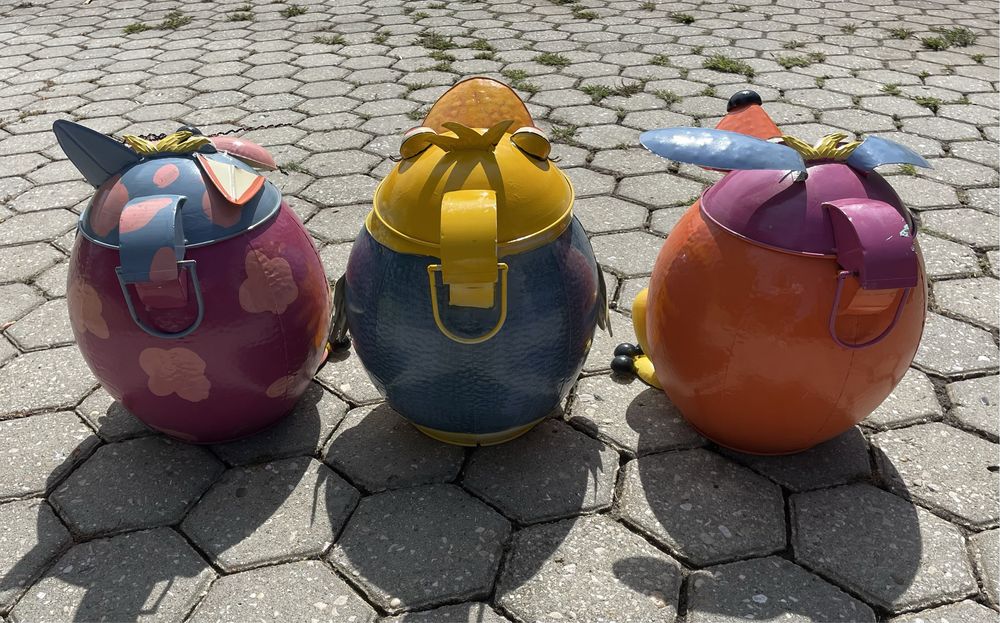 Baldes de lixo/reciclagem em forma de animais