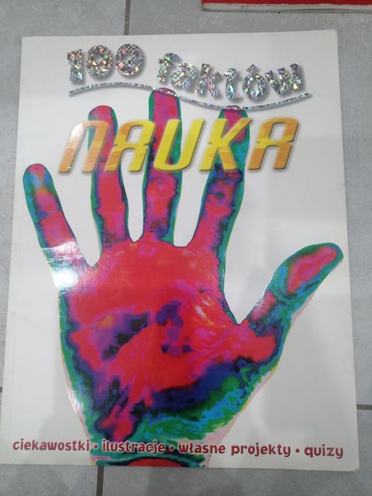 Książka 100 faktów nauka