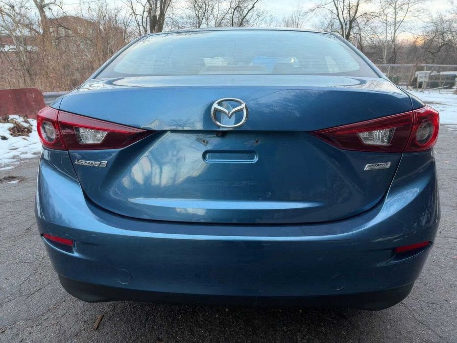 Mazda 3 i Grand Touring      2016