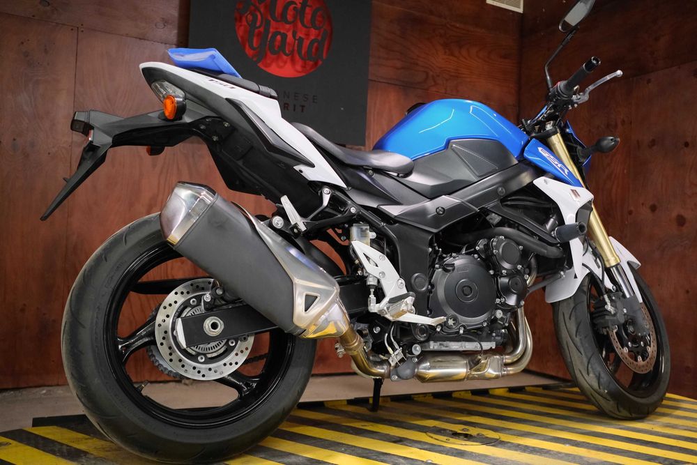 Suzuki GSR750 ABS із Японії