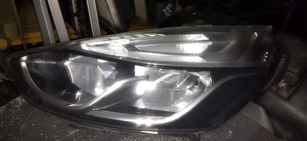 farol Renault Clio 4